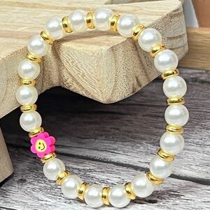 Pink Flower Power Beaded Bracelet